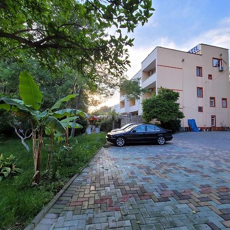 Hotel Ceka دراس المظهر الخارجي الصورة