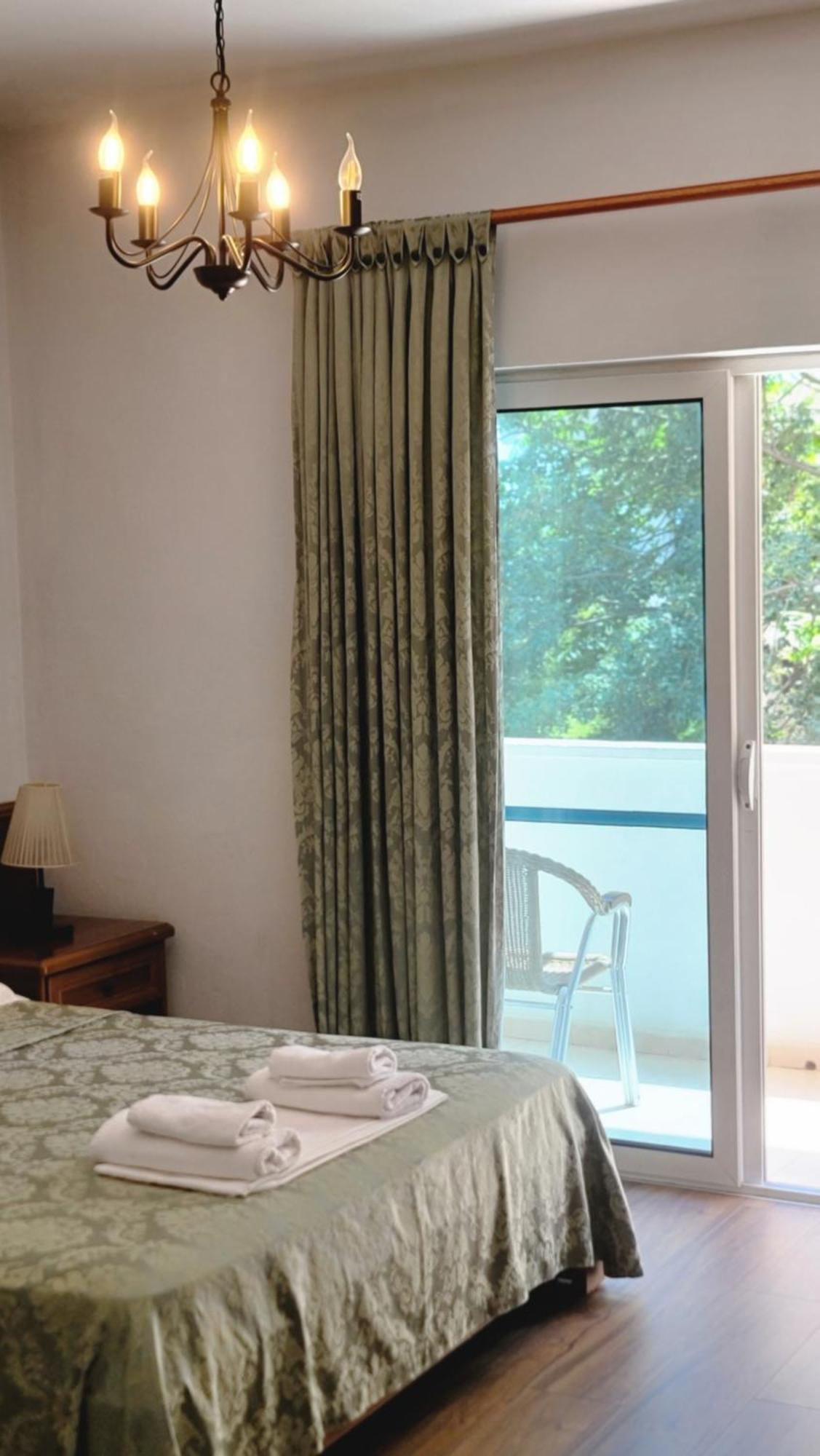Hotel Ceka دراس المظهر الخارجي الصورة