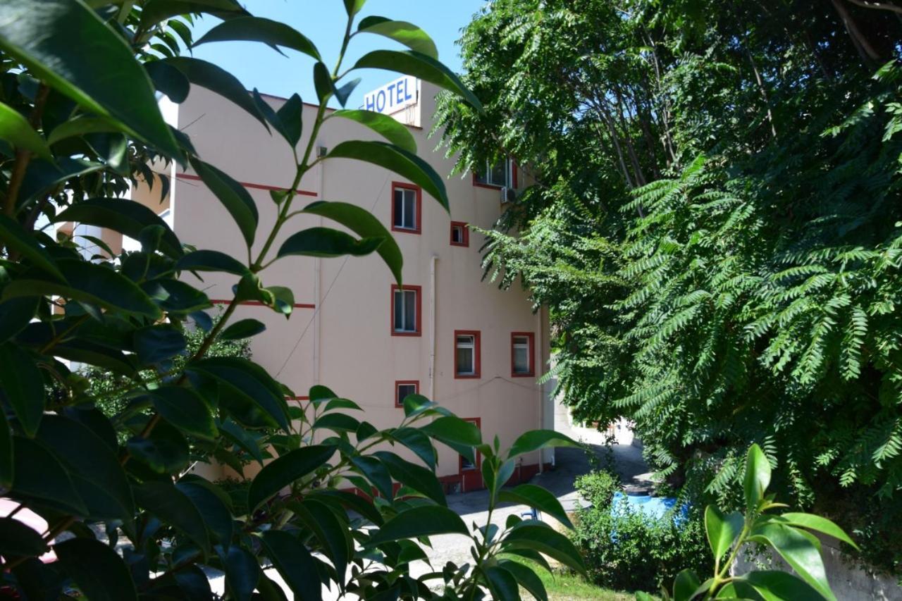 Hotel Ceka دراس المظهر الخارجي الصورة